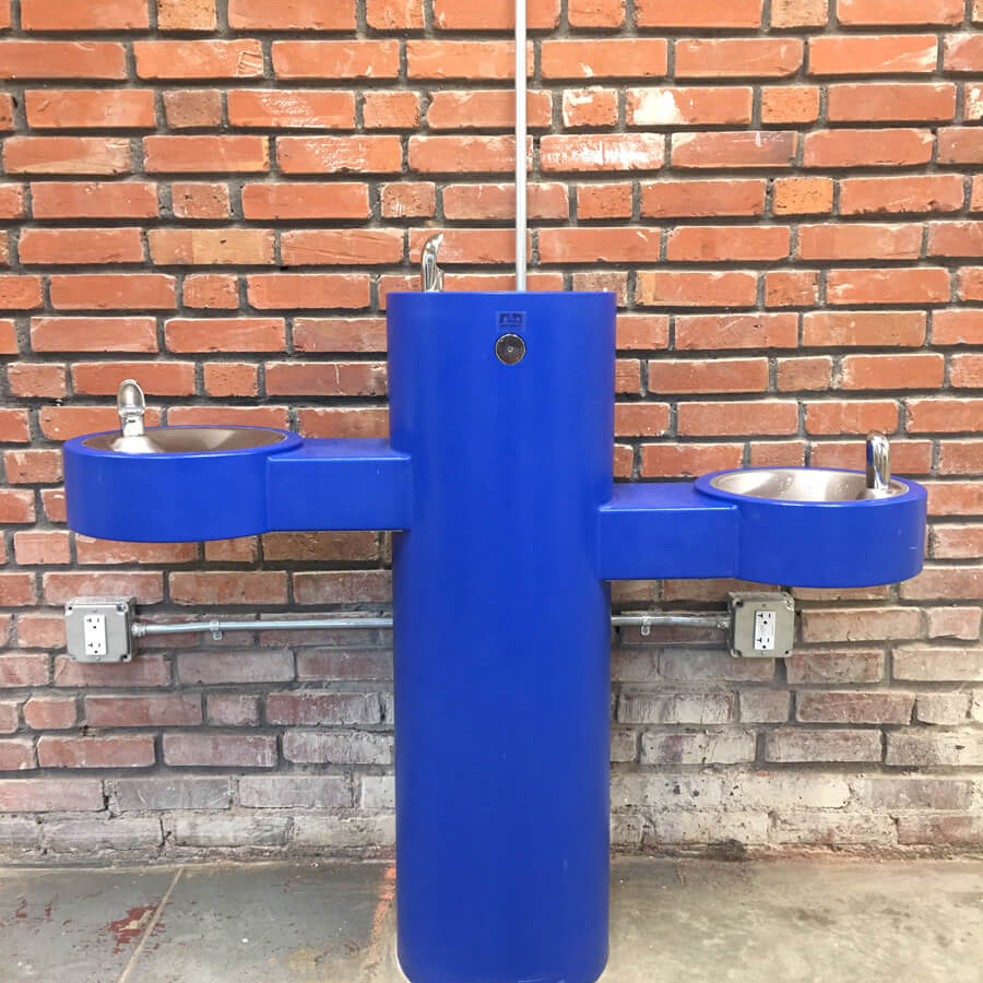 WGRQ45 Triple Outdoor Drinking Fountain Fairway Green